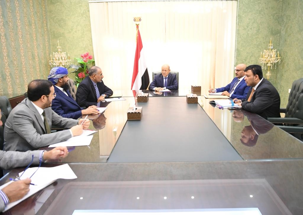 المجلس الرئاسي بعدن يوجه بتشكيل لجنة للإفراج عن السجناء المعسرين