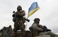في تحول خطير ..القوات الأوكرانية ترمي على الجيش الروسي حاوية مع أمبولات