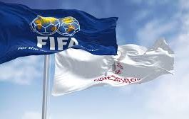 الاتحاد الدولي لكرة القدم يعاقب منتخبا عربيا