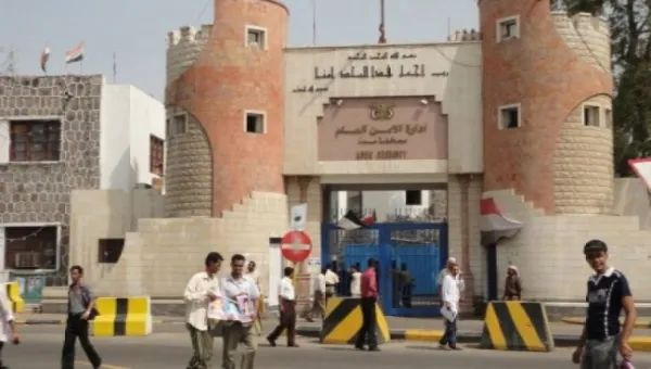 عدن : القبض على مطلوب أمني هرب من سجن بلحج