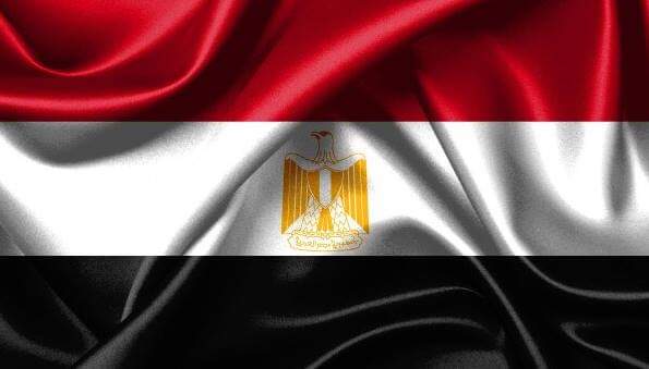 رئيس الوزراء المصري يحذر من خطر كبير