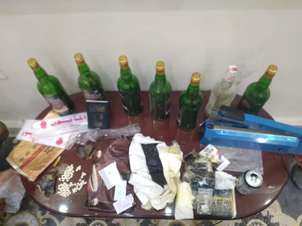 ضبط كمية من المخدرات والخمور في عمليتين منفصلتين في مدينة الغيضة