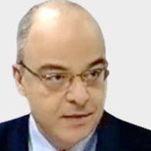 هتلر من أصول يهودية!