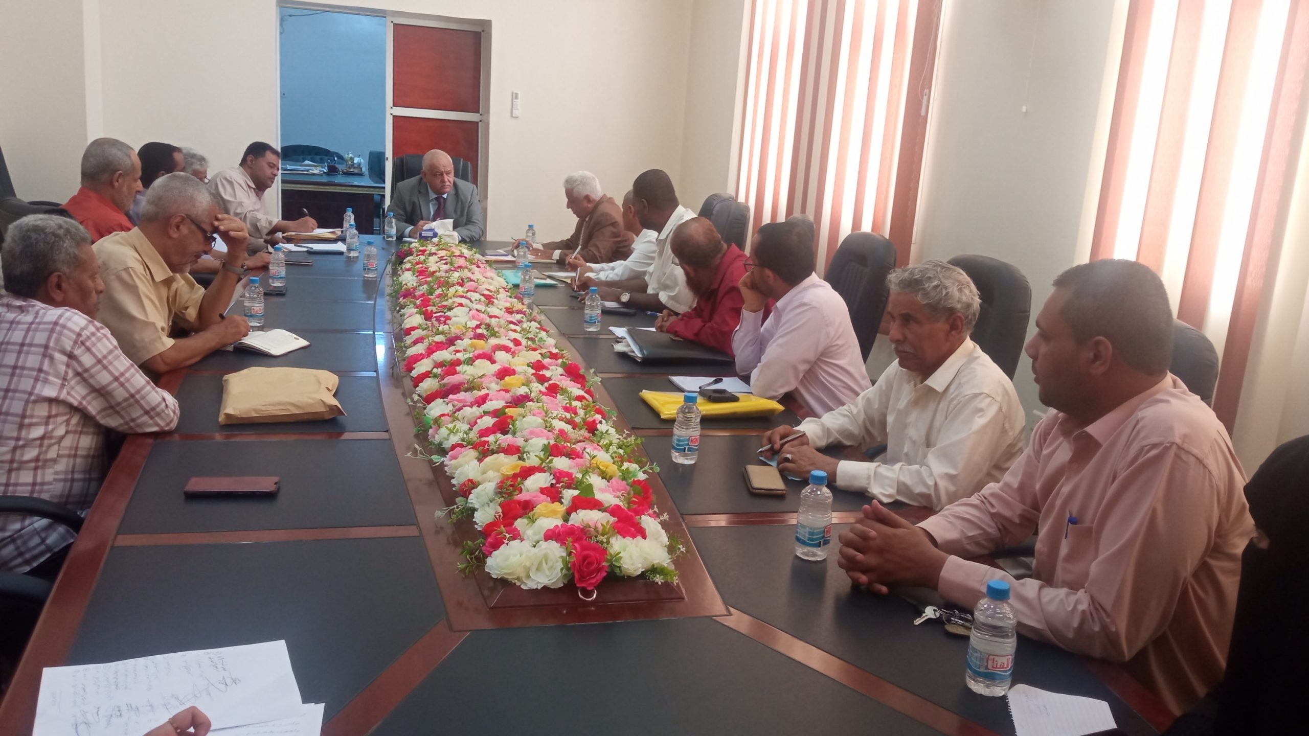 رئيس جامعة لحج يلتقي بوزير الخدمة المدنية والتامينات