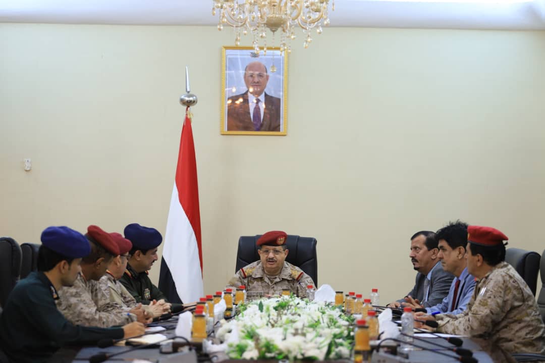 اللجنة الأمنية العليا تعقد اجتماع في عدن وتشدد على تفعيل غرفة عمليات مشتركة بين الجيش والأجهزة الأمنية