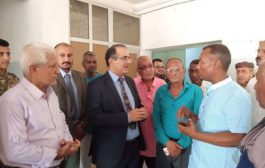 وزير الصحة يزور مستشفى الامراض النفسية بعدن ويتفقد أحوال المرضى
