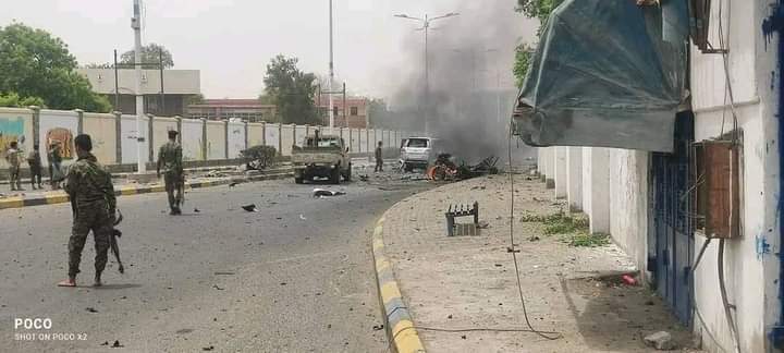 عاجل : انفجار يستهدف قيادي أمني في عدن