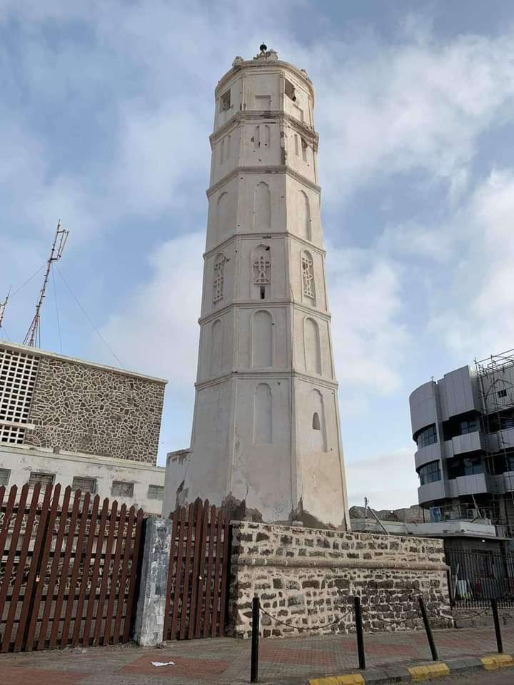 مناشدات لإنقاذ منارة عدن التاريخية