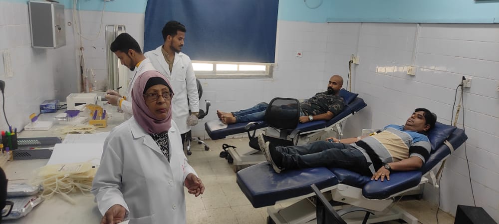عدن : المركز الوطني لنقل الدم وأبحاثه يطلق حملة للتبرع بالدم