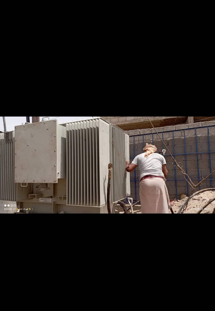 حارس كلية الزراعة بلحج يمنع الكهرباء عن منازل مواطني حارة مسجد الخير بالحوطة