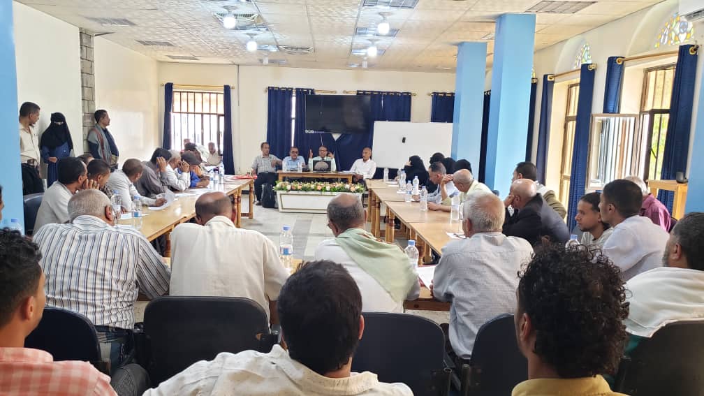 تعز : أول مكتب حكومي يعتمد على الأسلوب العلمي في تحسين جودة العمل