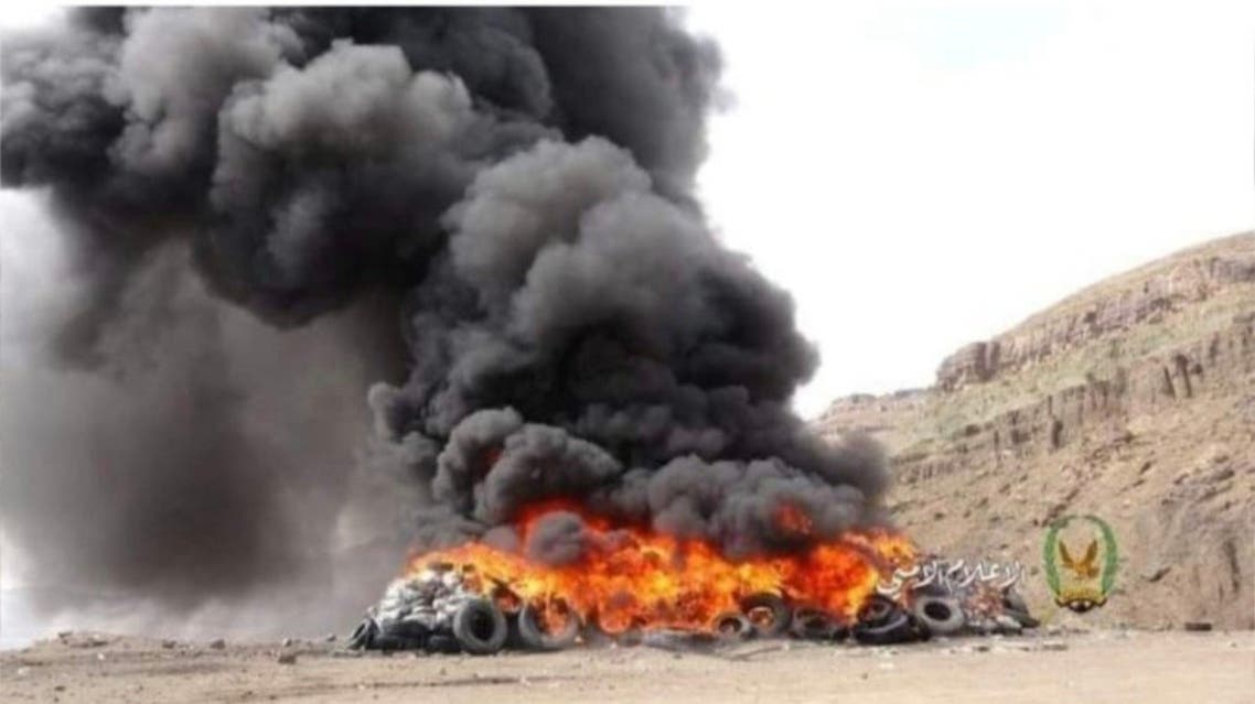 بعد إعلانه إحراق 40 طن حشيش.. موجة سخرية من الحوثي: أشعلوا إطارات سيارات