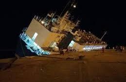 غرق باخرة شحن اماراتية في ميناء السودان