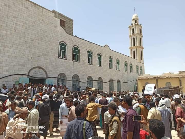 تظاهرة حاشدة بعتق رفضا لقرار هدم مسجد