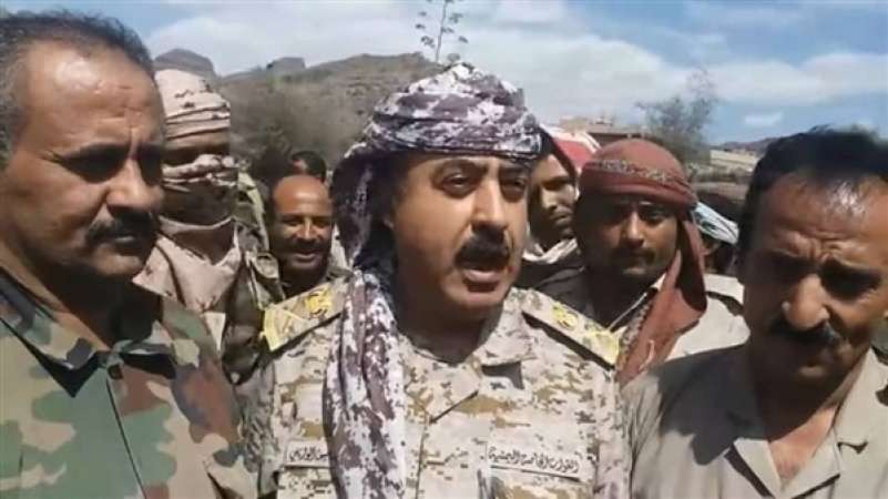 على خطى محافظ ذمار .. محافظ إب التابع للشرعية يعيين أبنائه بمناصب كبيرة