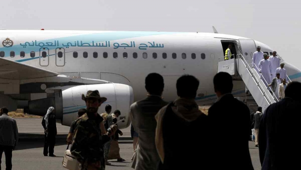 وصول وفد عماني إلى صنعاء .. وأول تعليق من جماعة الحوثي 
