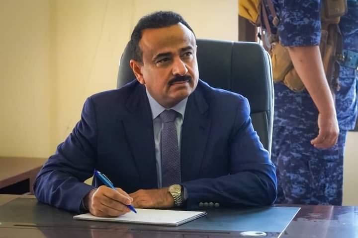 محافظ شبوة يكلف العميد السليماني بتأمين رضوم والخط الساحلي الدولي