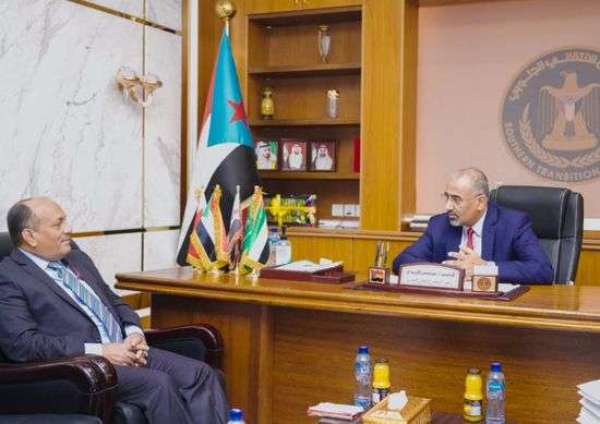 الزُبيدي يناقش مع وزارة الصناعة جهود تعزيز الأمن الغذائ
