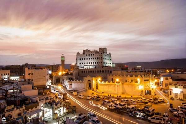 تعرف على الطريقة التي ظهرت فيها الوية العمالقة الجنوبية في مدينة سيئون