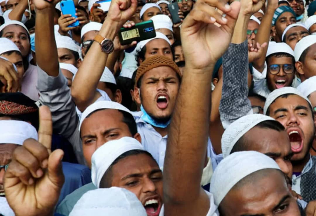 الإخوان في بنغلاديش وإستراتيجية فرض الوصاية الدينية