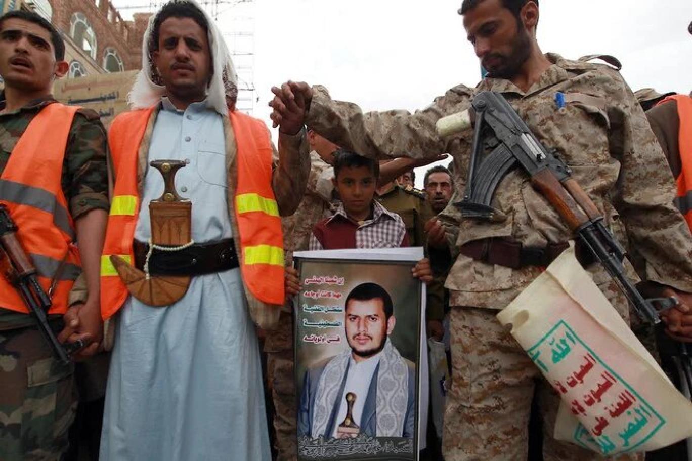من هم القادة الخفيون للميليشيات الحوثية الذين شملتهم عقوبات السعودية؟