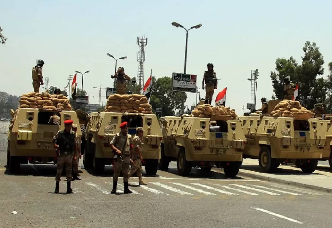مصر: الجيش وذيول 