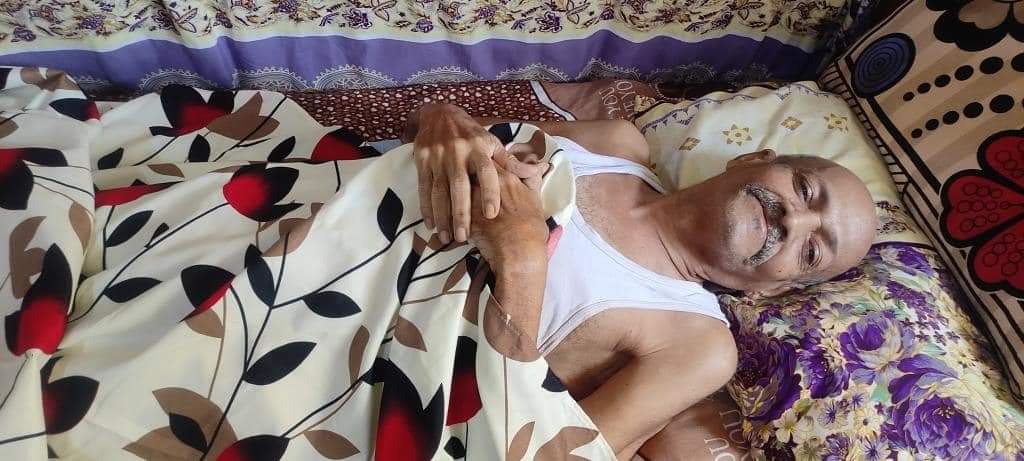 لملس يوجه بعلاج الصحفي أحمد حسن العقربي