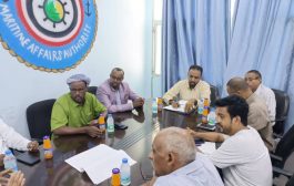 السفير الصومالي يزور هيئة الشئون البحرية ويناقش موضوعات متعلقة بالجالية الصومالية بالمكلا