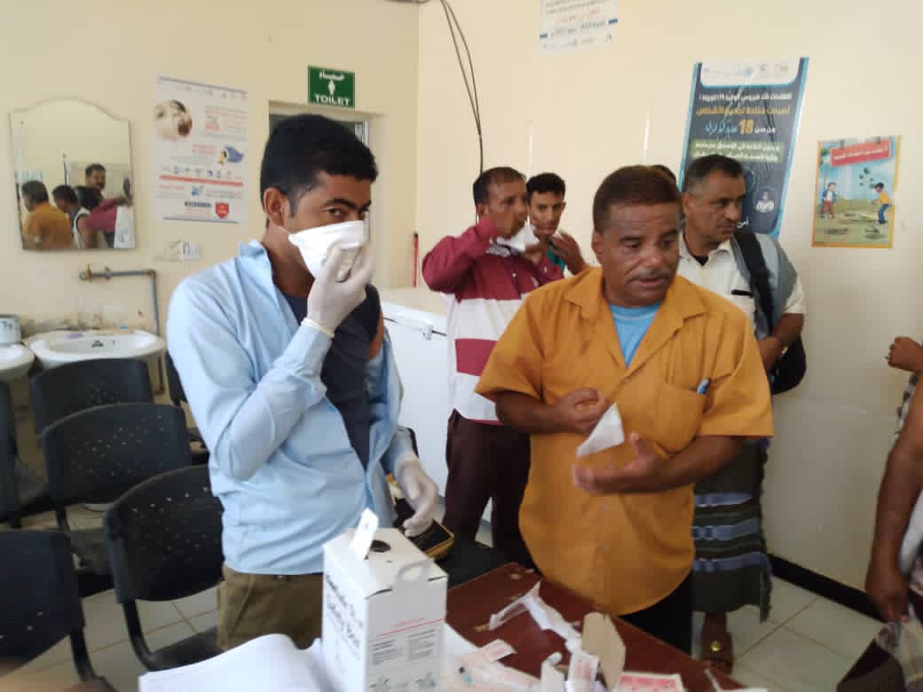 تدشين حملة التطعيم ضد فيروس كورونا في الازارق