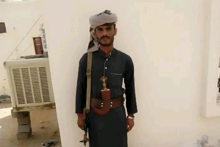 شيخ مشائخ الأغبرة في الصبيحة يوجه رسالة شديدة اللهجة إلى سلطات تعز