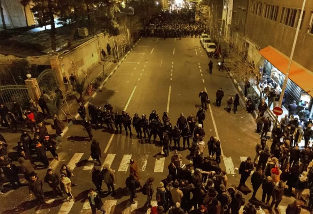 ربيع إيران: دعوات للتجمع اليوم للدفاع عن 