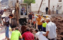 مدير مؤسسة المياه بعدن يطلع على أعمال الصرف الصحي بمنطقة المعاشيق بصيرة