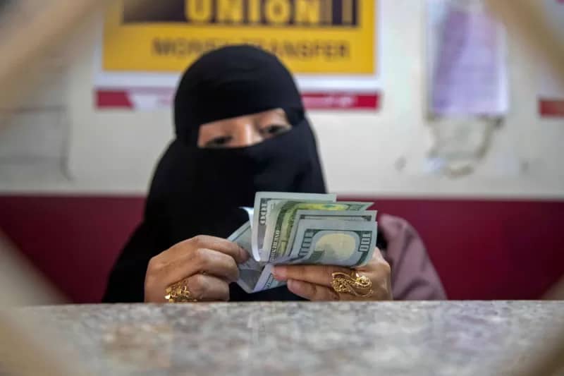 ثلاث مبادرات مصرفية لمعالجة تحديات القطاع المصرفي اليمني