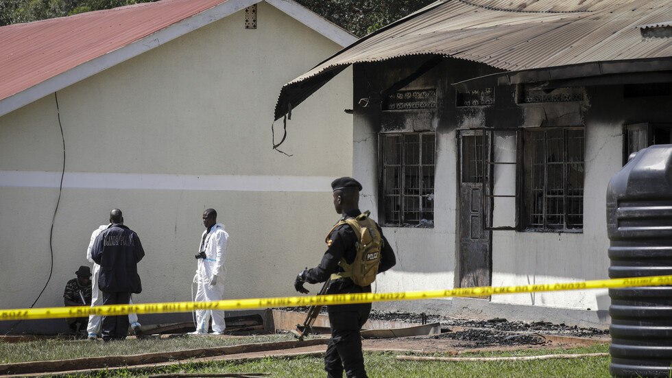 مصرع 11 طفلا بحريق في مدرسة للمكفوفين