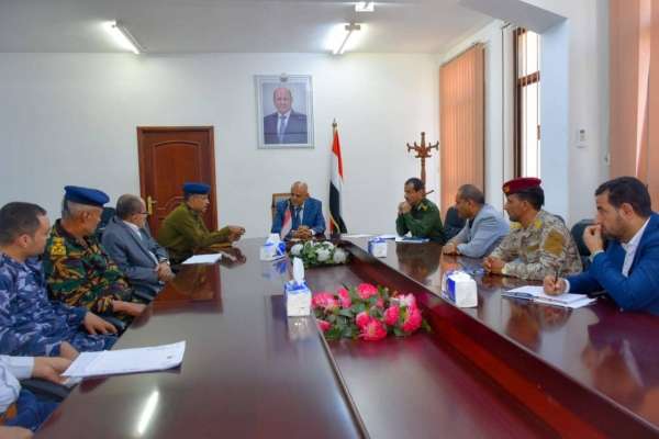 بعد مصرع غزوان المخلافي .. محافظ تعز يوجه باستمرار الحملة الأمنية 