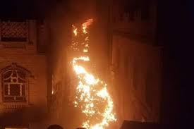 مسلح حوثي يقتل زوجته وأمها حرقاً في صنعاء 