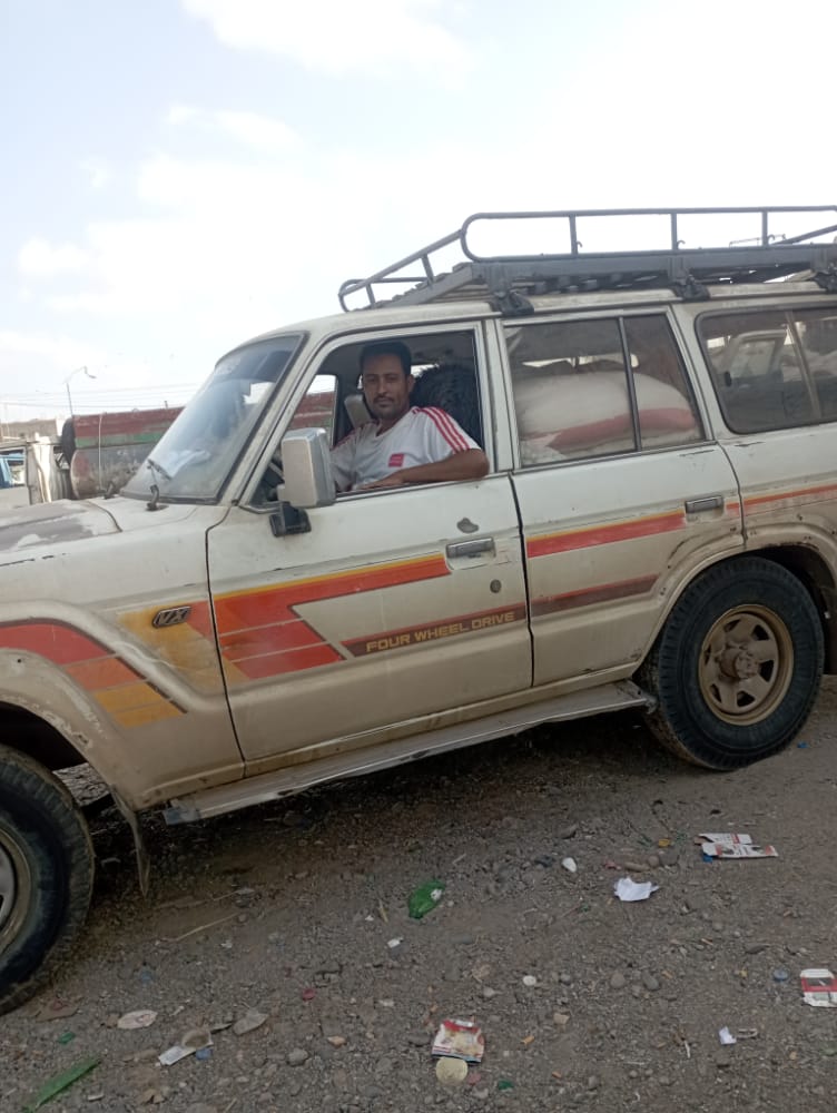 الضالع.. مواطن ينجو بأعجوبة إثر استهداف مليشيا الحوثي لسيارته بمنطقة اسفال مقيلان