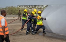 شركة عدن لتطوير الموانئ تؤهل كادرها في مجال مكافحة الحرائق والإسعافات الأولية
