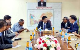 وزير النفط يبحث مع الممثل المقيم للأمم المتحدة في اليمن عملية انقاذ صافر