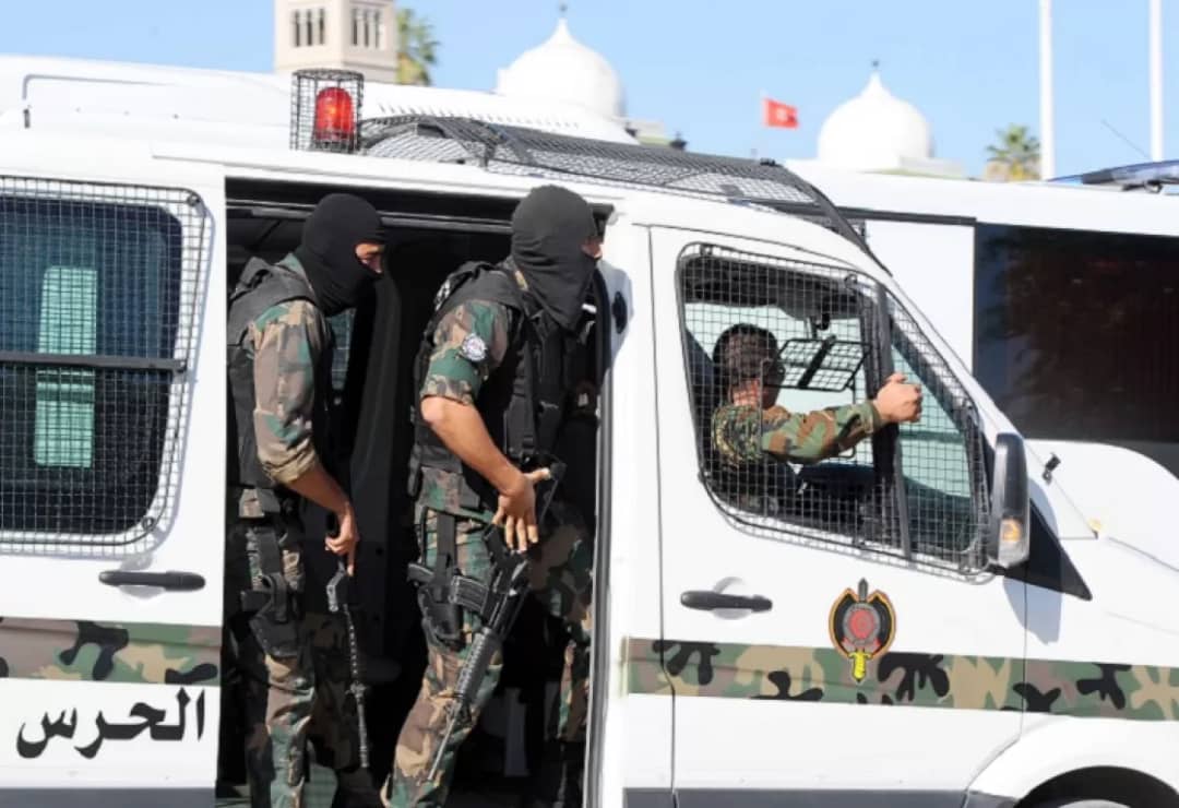 تونس: إحباط مخطط إرهابي كان يستهدف وحدة أمنية ومؤسسة دينية