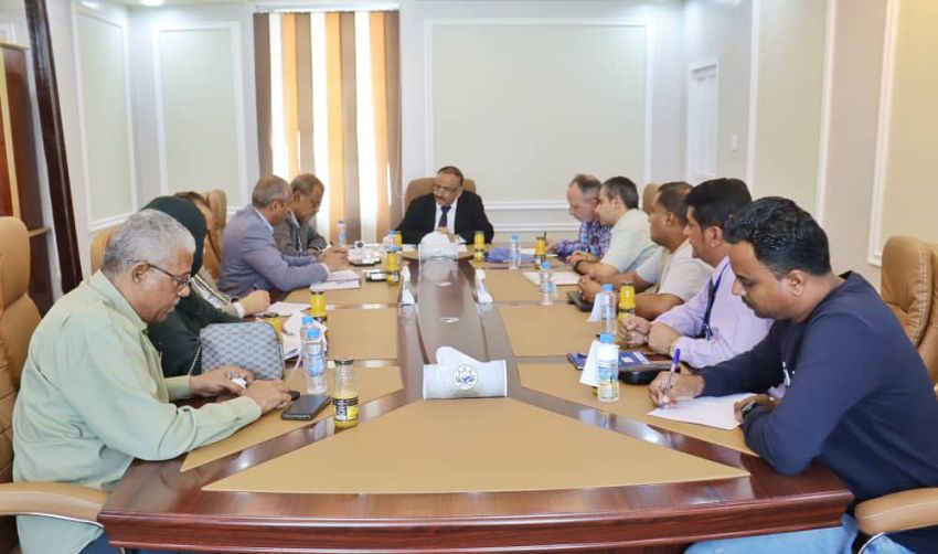 وزير النقل يبحث مع ممثل برنامج الأغذية العالمي سبل تعزيز الشراكة