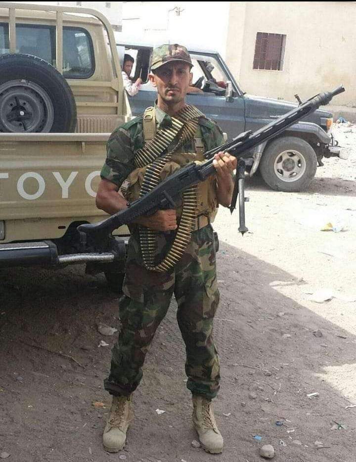 عدن .. مسافرون يوجهون نداء استغاثة وقوات لواء العاصفة تستجيب