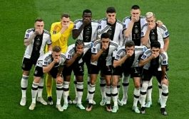 تقارير صحفية تكشف هوية اللاعبين الألمان الذي حرضوا الفريق لفعل حركة ''تكميم الأفواه''