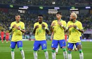 أسطورة مانشستر يونايتد يهاجم نجوم منتخب البرازيل