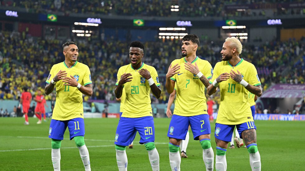 أسطورة مانشستر يونايتد يهاجم نجوم منتخب البرازيل