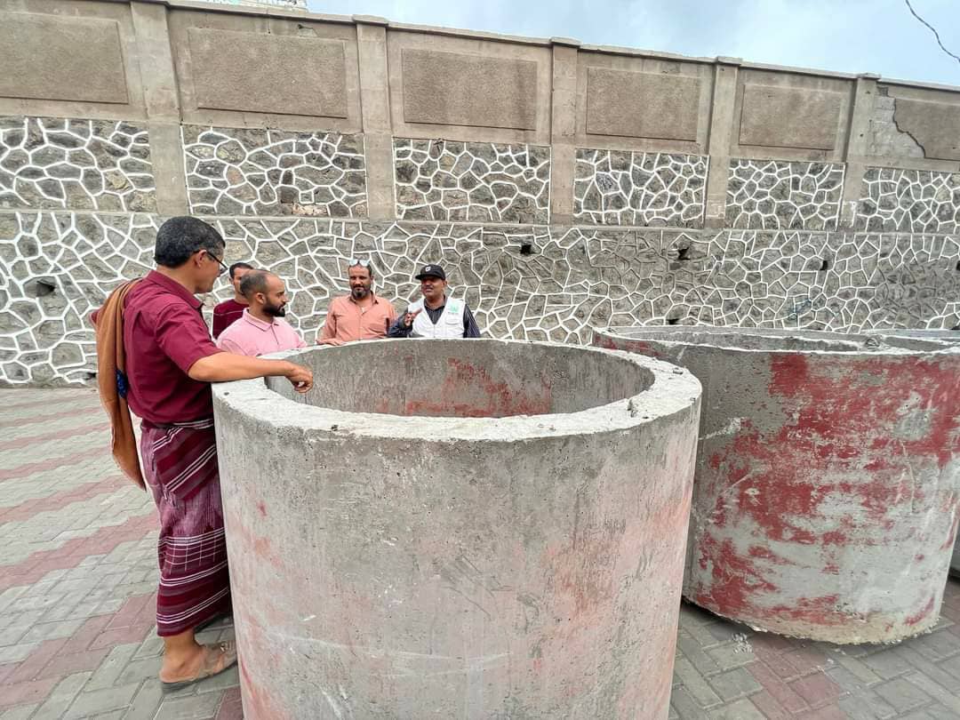 السلطة المحلية بصيرة تصدر توضيح حول تخصيص موقع مؤقت لتنفيذ مشروع تصريف مياه الأمطار