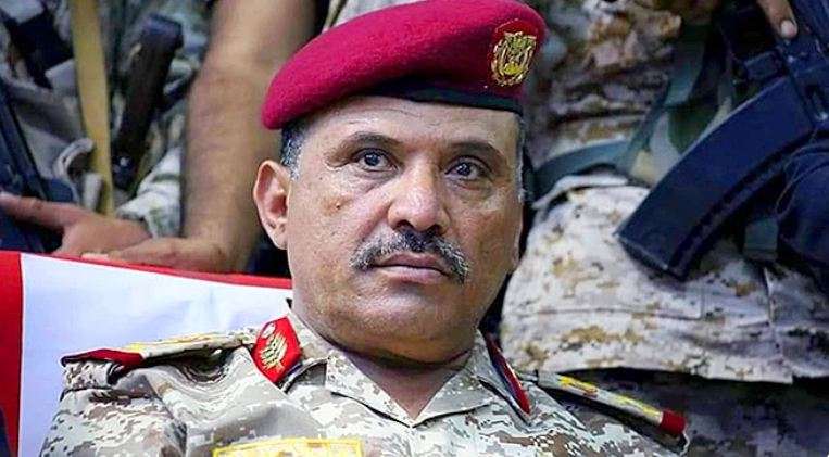 قبض قهري بحق قائد محور تعز