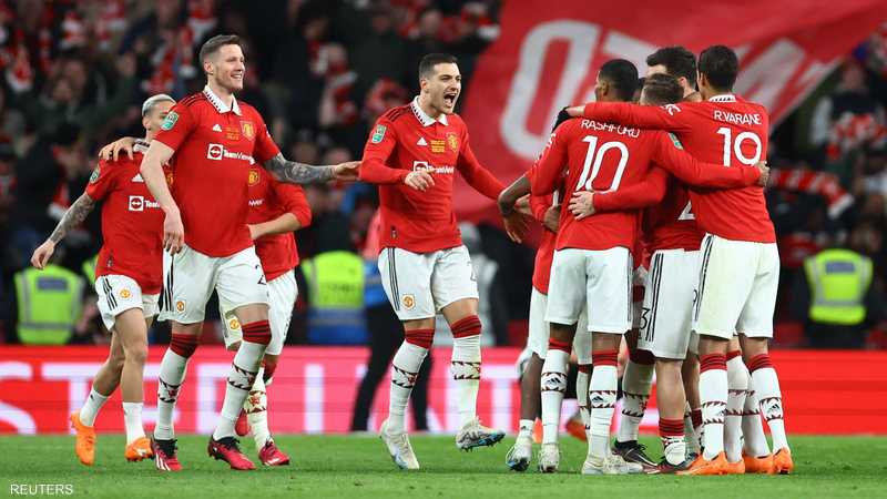 مانشستر يونايتد يحرز كأس الرابطة وينهي 