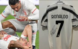 لاعب يعرض قميص رونالدو للبيع لصالح ضحايا زلزال تركيا