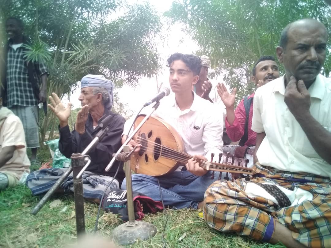 جمعية الفنانيين والموسيقيين والمسرحيين بلحج تبرز الجديد في حفل فني